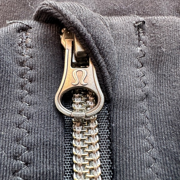 Lululemon Daily Yoga Jacket Size 8 Full Zip Long Sleeve 
Black - Picture 10 of 12